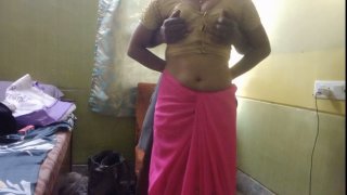 Pooja said, you keep quiet, I speak, do it like this, I show it by doing (HD 1080), Indian sexy girl enjoys sex, hot bod 